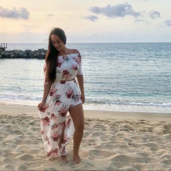 Meet your Posher, Alexis - Picture 4 of 5